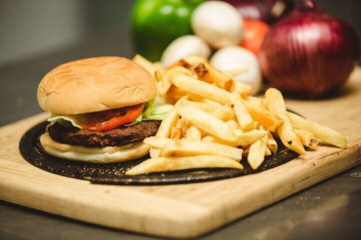 Hamburger Meal